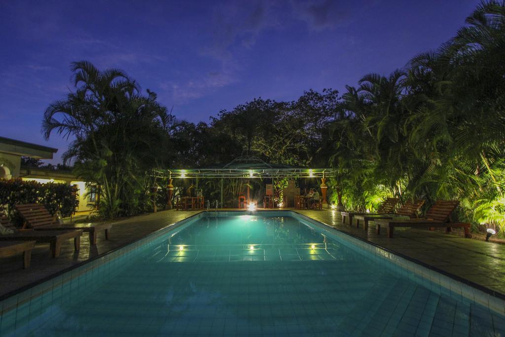 Hotel La Rosa De America Alajuela Exterior photo